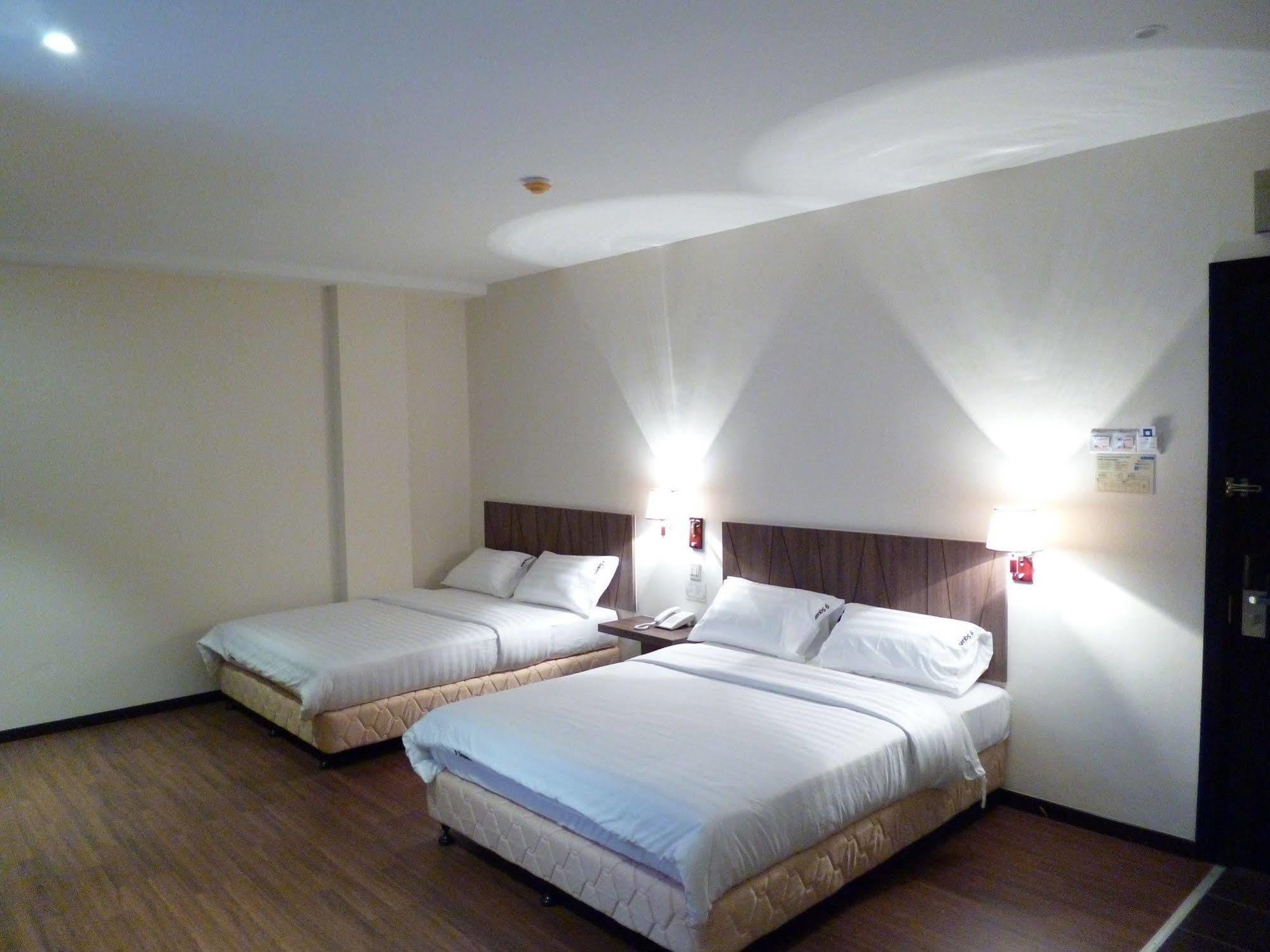 9 Square Hotel - Bangi Extérieur photo