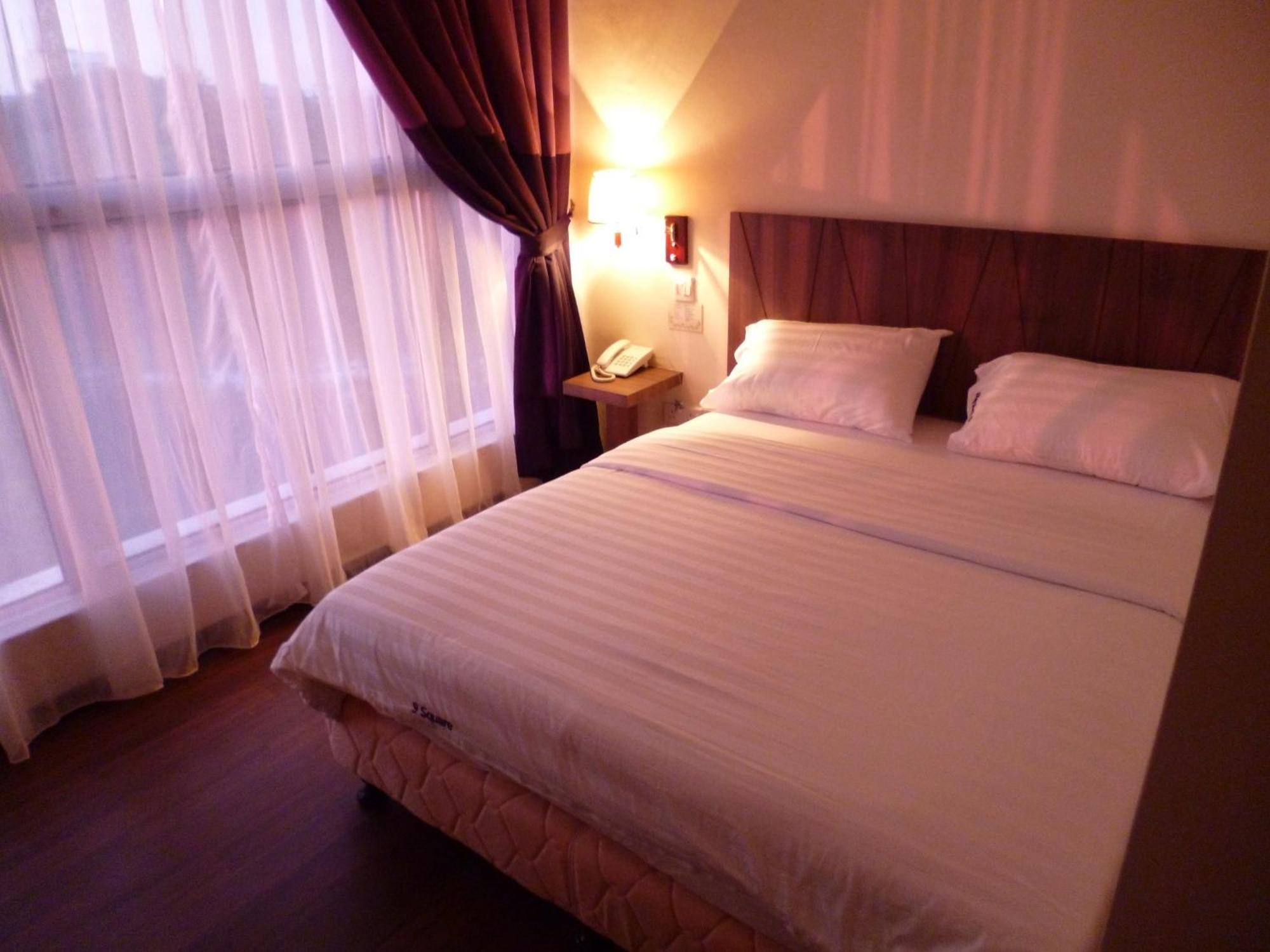 9 Square Hotel - Bangi Extérieur photo