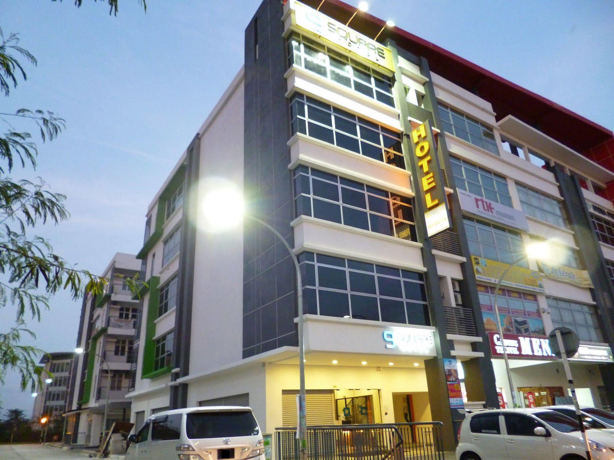 9 Square Hotel - Bangi Extérieur photo