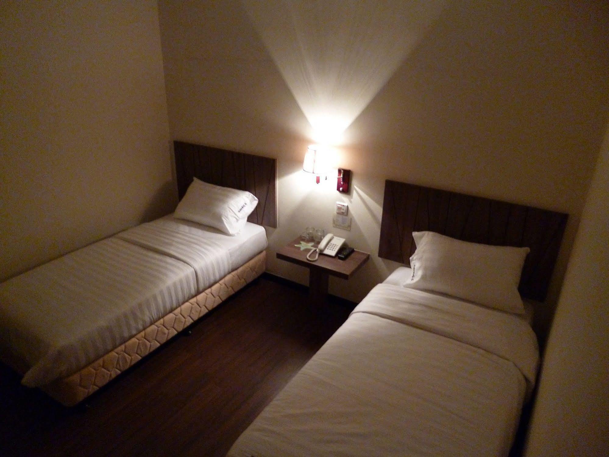 9 Square Hotel - Bangi Extérieur photo